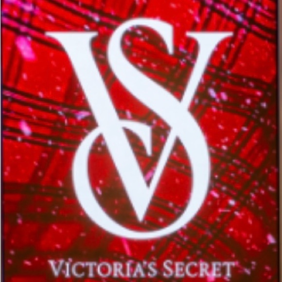 VICTORIA’S SECRET Plaid Sherpa Blanket - Picture 2 of 5